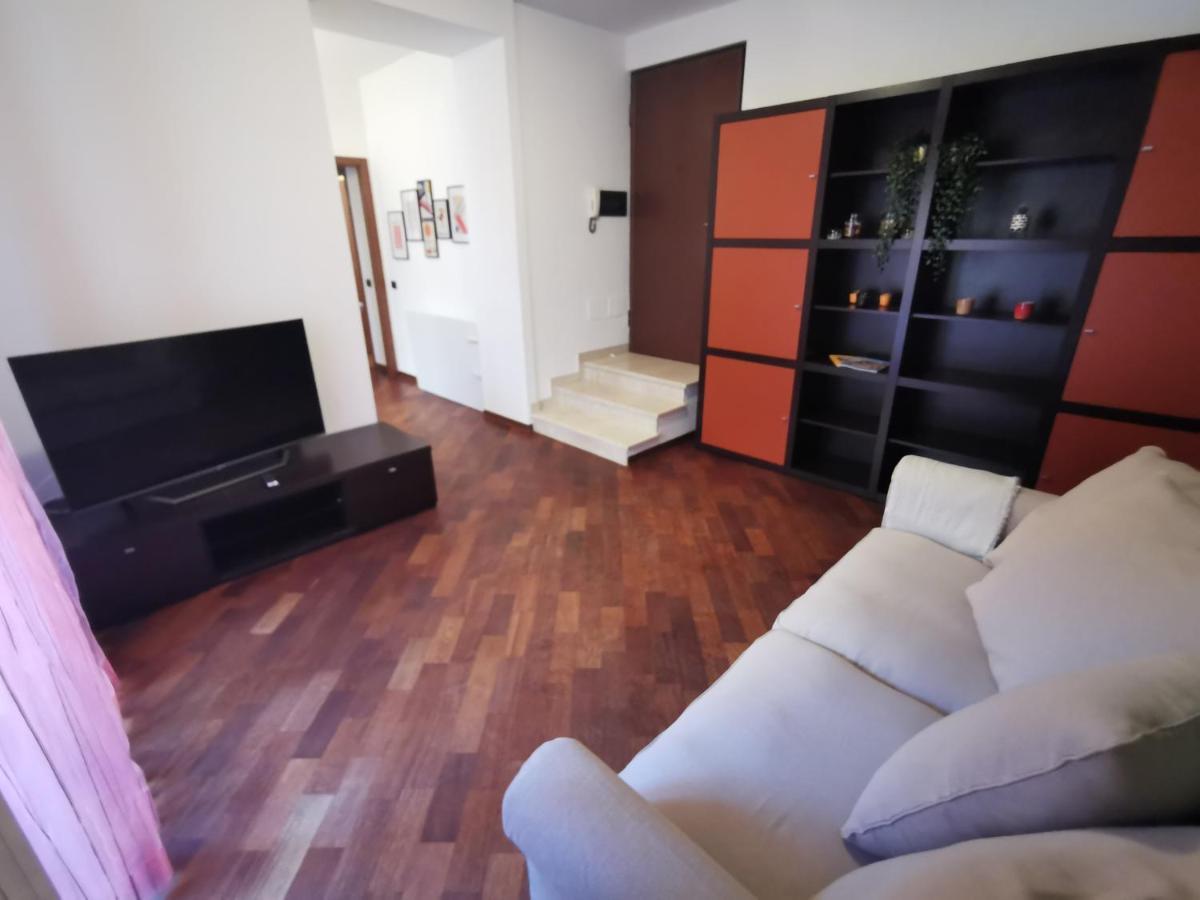 Fontanone Apartment Лонато Екстериор снимка