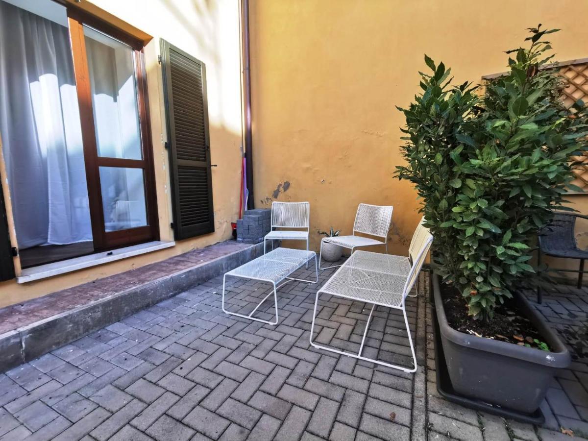 Fontanone Apartment Лонато Екстериор снимка
